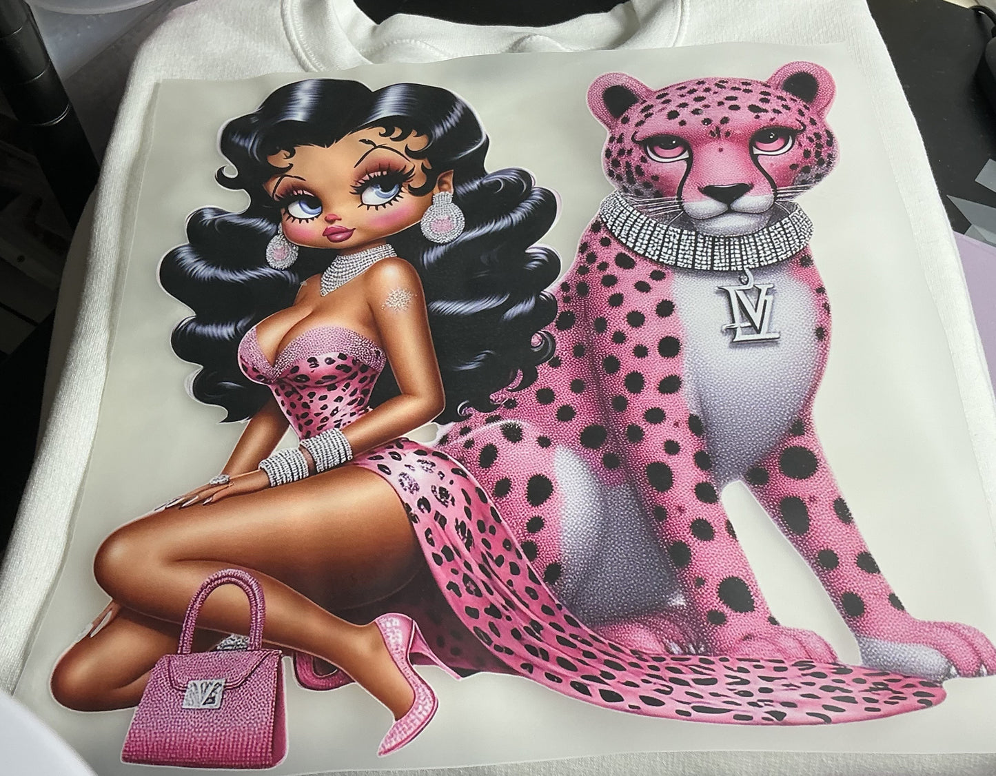 LV BETTY BEAUTY #0103 (ALL SEASON) (RETRO) GREAT FOR OVERSIZED SHIRTS