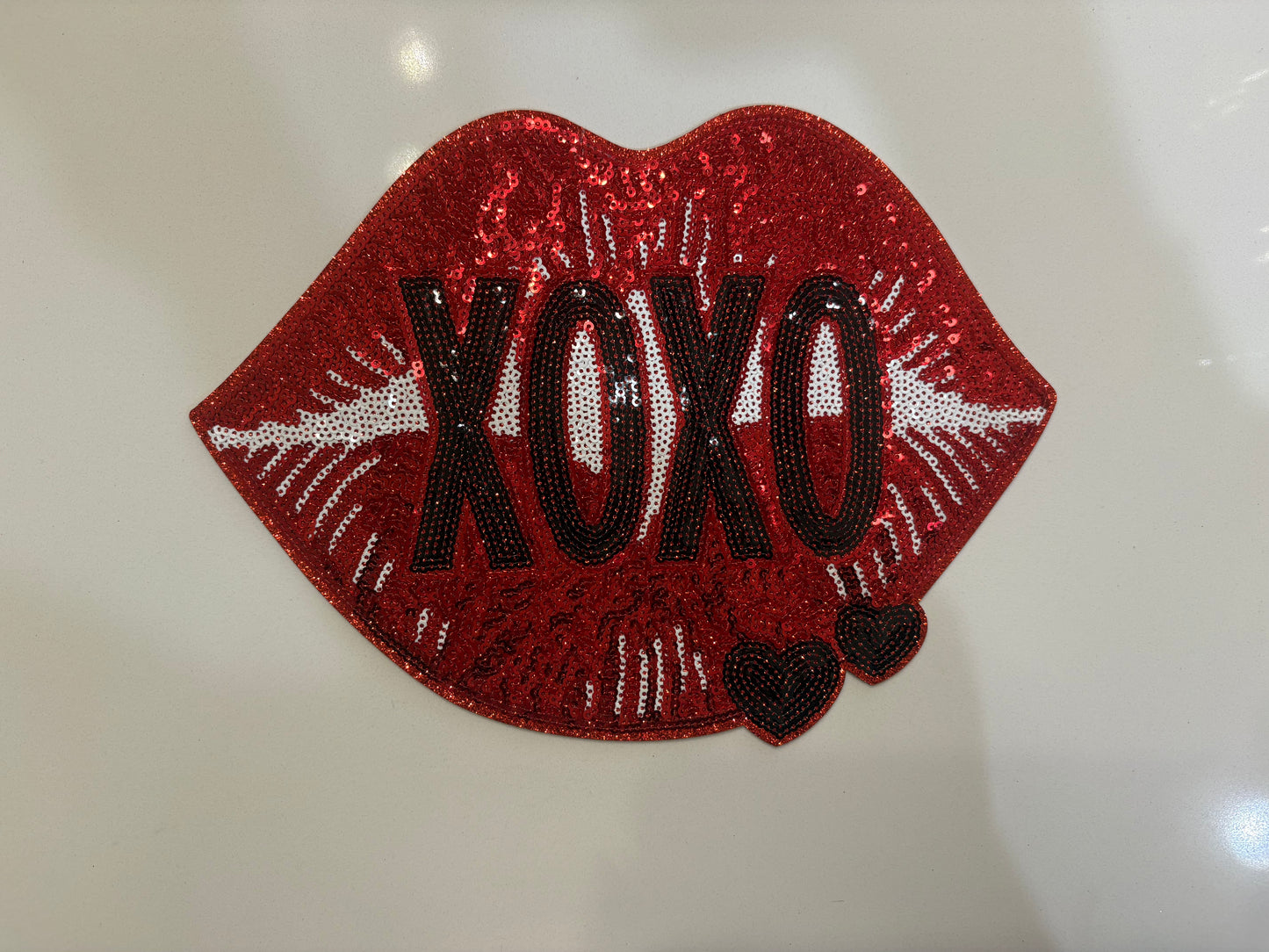 CHENILLE PATCHES XOXO LIPS