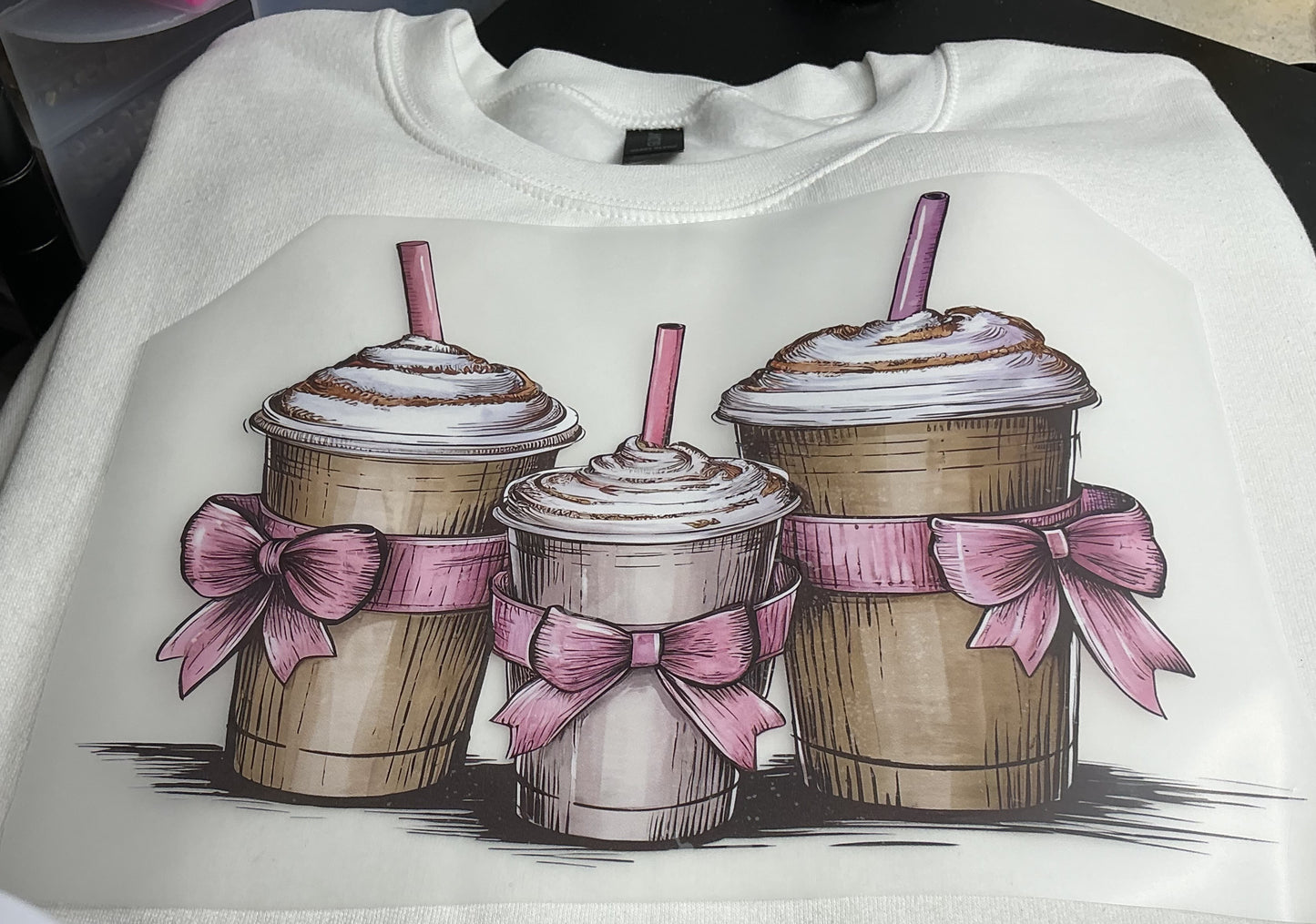 COFFEE WITH A BOW (ALL SEASON) (BOWS) (COFFEE)