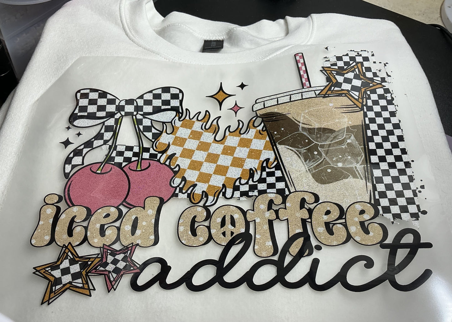 ICED COFFEE ADDICT GLITTER PRINT #0236 (ALL SEASON) (COFFEE) (SUMMER) (HUMOR)