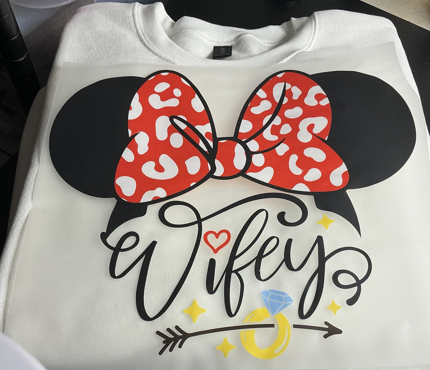 WIFEY MOUSE #0133 (CHARACTER) (MOM) PERFECT FOR OVERSIZED TSHIRTS