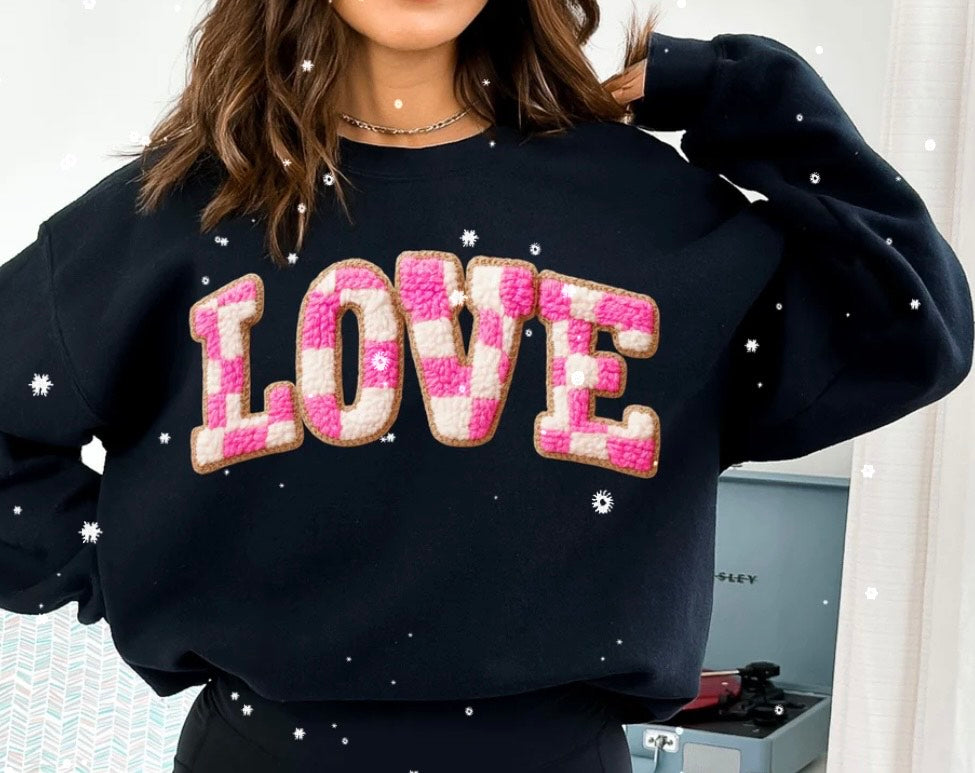 LOVE CHECKERED YARN GLITTER PRINT #0080 (VALENTINES)