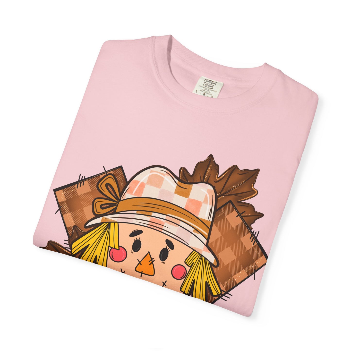 Scarecrow Smiles T‑Shirt — Cute Autumn Harvest Graphic Tee