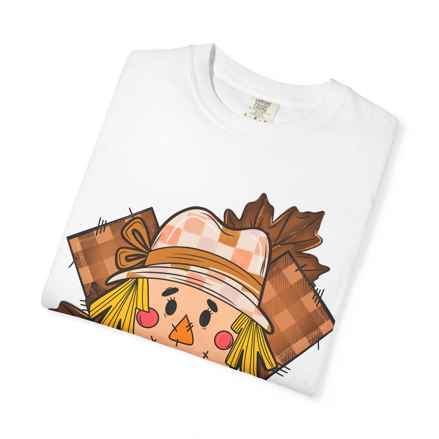 Scarecrow Smiles T‑Shirt — Cute Autumn Harvest Graphic Tee