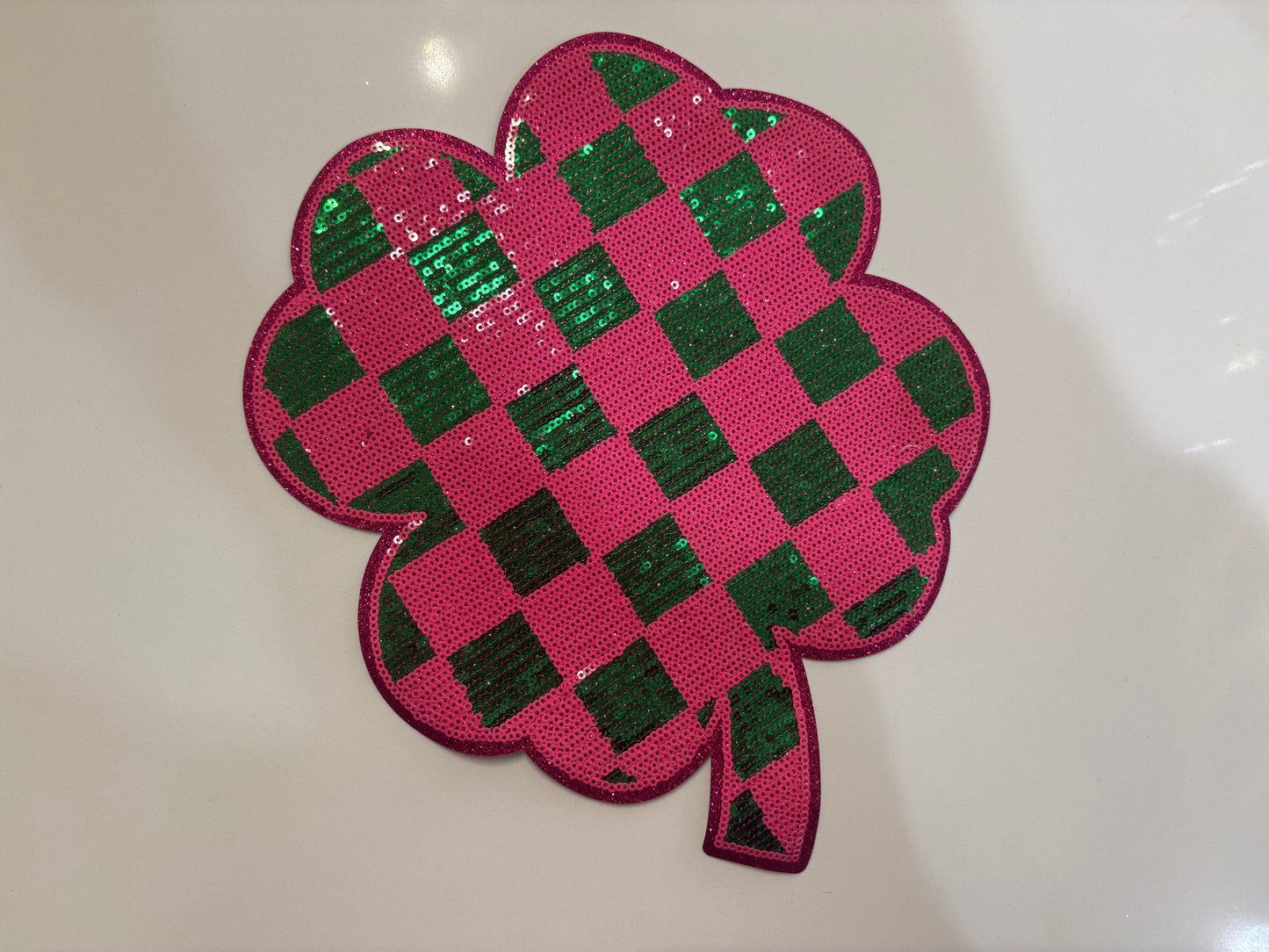 CHENILLE PATCHES ST PATRCIK PINK AND GREEN CLOVER CHECKERED